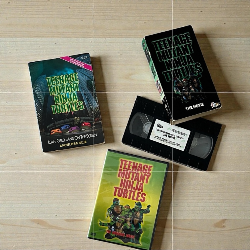 TMNT The Movie 1990, novel by B.B. Hiller & a sealed DVD of the original movie